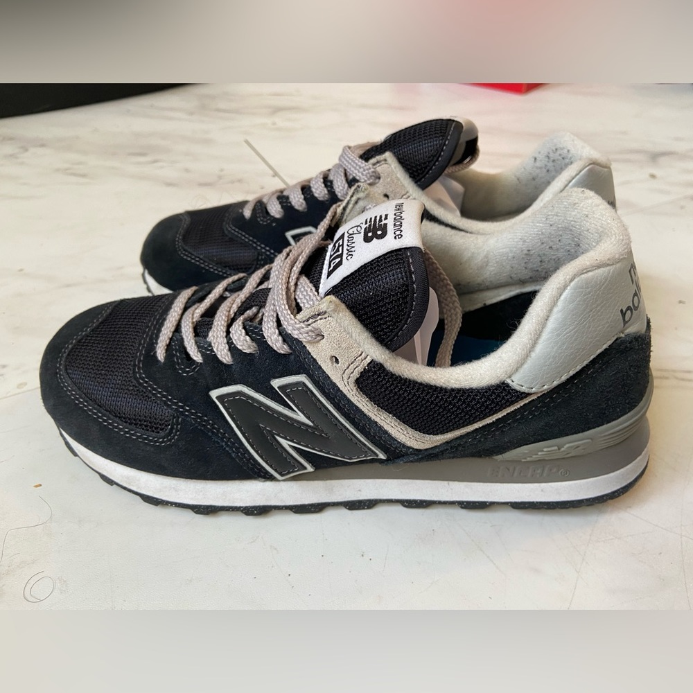 New Balance used size women’s 9